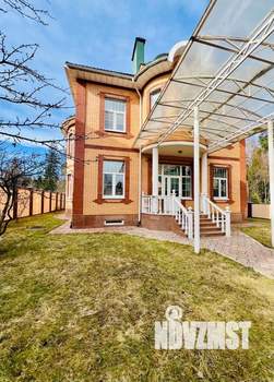 Коттедж 570м², 3-этажный, на длительный срок,