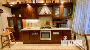 Дом 750м², 3-этажный, посуточно,