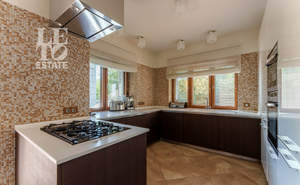 Дом 600м², 4-этажный, на длительный срок,