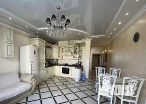 Дом 98м², 3-этажный, посуточно,