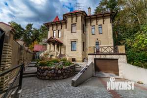 Дом 600м², 3-этажный, посуточно,