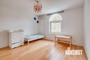 Дом 230м², 2-этажный, на длительный срок,