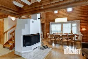 Дом 239м², 2-этажный, на длительный срок,