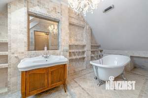 Коттедж 370м², 3-этажный, на длительный срок,