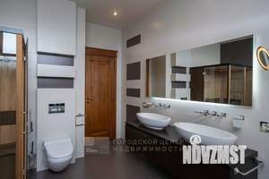 Таунхаус 250м², 3-этажный, на длительный срок,