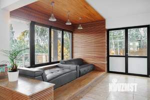 Дом 750м², 2-этажный, посуточно,