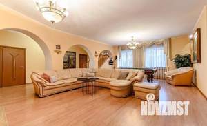 Дом 750м², 2-этажный, посуточно,