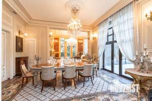 Дом 860м², 3-этажный, на длительный срок,