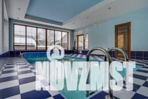 Дом 520м², 2-этажный, посуточно,