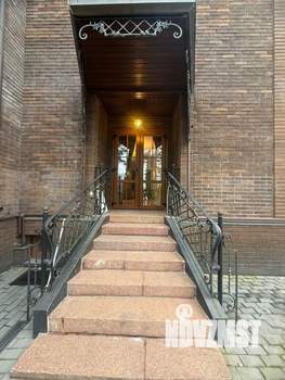 Коттедж 250м², 3-этажный, на длительный срок,