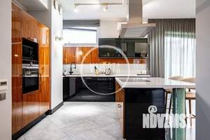 Коттедж 880м², 3-этажный, на длительный срок,