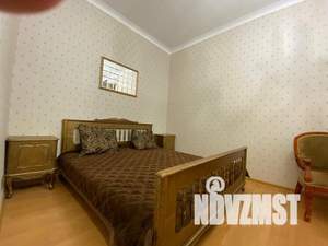 Дом 690м², 3-этажный, посуточно,