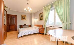 Дом 750м², 2-этажный, посуточно,