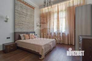 Таунхаус 250м², 2-этажный, на длительный срок,