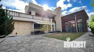 Дом 1000м², 2-этажный, посуточно,