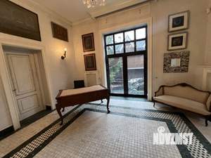 Дом 1000м², 3-этажный, на длительный срок,