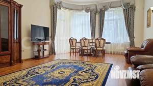 Таунхаус 268м², 3-этажный, на длительный срок,