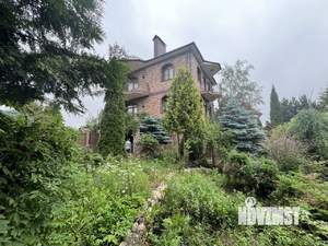 Дом 210м², 3-этажный, на длительный срок,