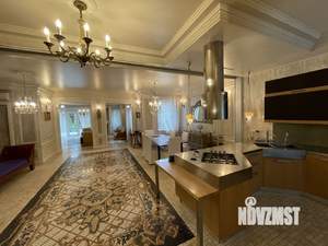 Таунхаус 370м², 3-этажный, на длительный срок,