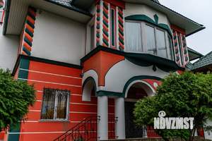 Дом 675м², 2-этажный, посуточно,