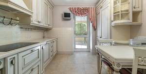 Дом 380м², 3-этажный, на длительный срок,