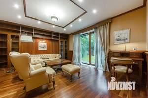 Коттедж 555м², 3-этажный, на длительный срок,