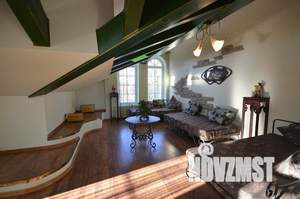 Дом 350м², 3-этажный, посуточно,