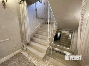 Таунхаус 370м², 3-этажный, на длительный срок,