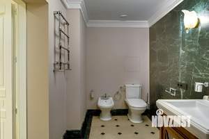 Дом 900м², 3-этажный, на длительный срок,