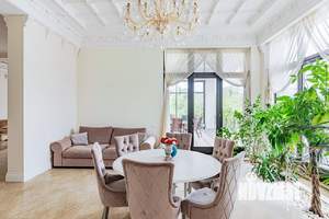 Дом 1660м², 2-этажный, на длительный срок,