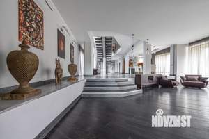 Коттедж 850м², 3-этажный, на длительный срок,