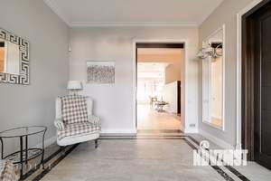 Дом 360м², 2-этажный, на длительный срок,