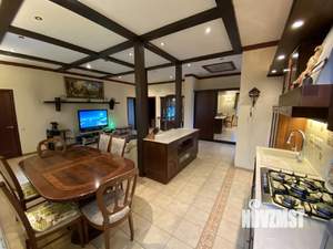 Дом 700м², 3-этажный, посуточно,