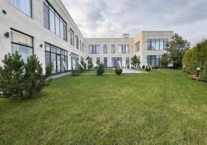 Дом 1104м², 2-этажный, на длительный срок,