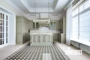 Дом 900м², 3-этажный, на длительный срок,