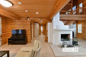 Дом 249м², 2-этажный, на длительный срок,