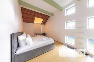 Дом 750м², 2-этажный, посуточно,