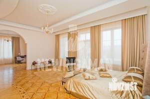 Коттедж 650м², 3-этажный, на длительный срок,