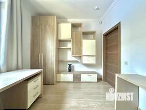 Дом 180м², 2-этажный, на длительный срок,