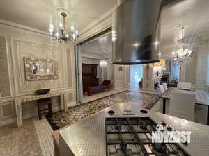 Таунхаус 300м², 3-этажный, на длительный срок,