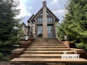 Дом 1000м², 3-этажный, на длительный срок,