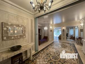 Таунхаус 300м², 3-этажный, на длительный срок,