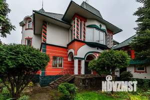 Дом 675м², 2-этажный, посуточно,