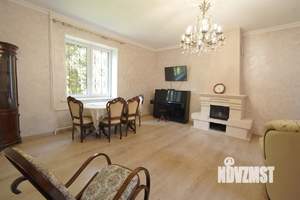 Дом 230м², 3-этажный, на длительный срок,