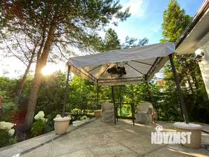 Таунхаус 360м², 3-этажный, на длительный срок,