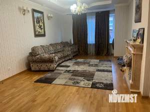 Таунхаус 368м², 3-этажный, на длительный срок,