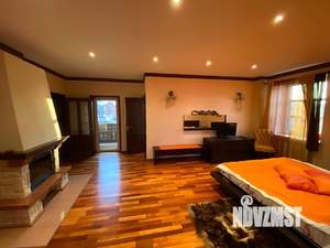 Дом 700м², 2-этажный, посуточно,