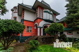 Дом 675м², 2-этажный, посуточно,