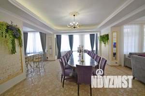 Дом 350м², 3-этажный, посуточно,