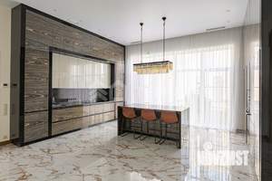 Дом 1104м², 2-этажный, на длительный срок,